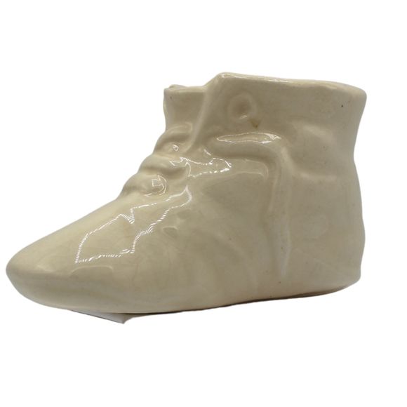 Vintage Ceramic Light Yellow Baby Shoe Succulent Planter Small Vase Keepsake - Picture 1 of 6